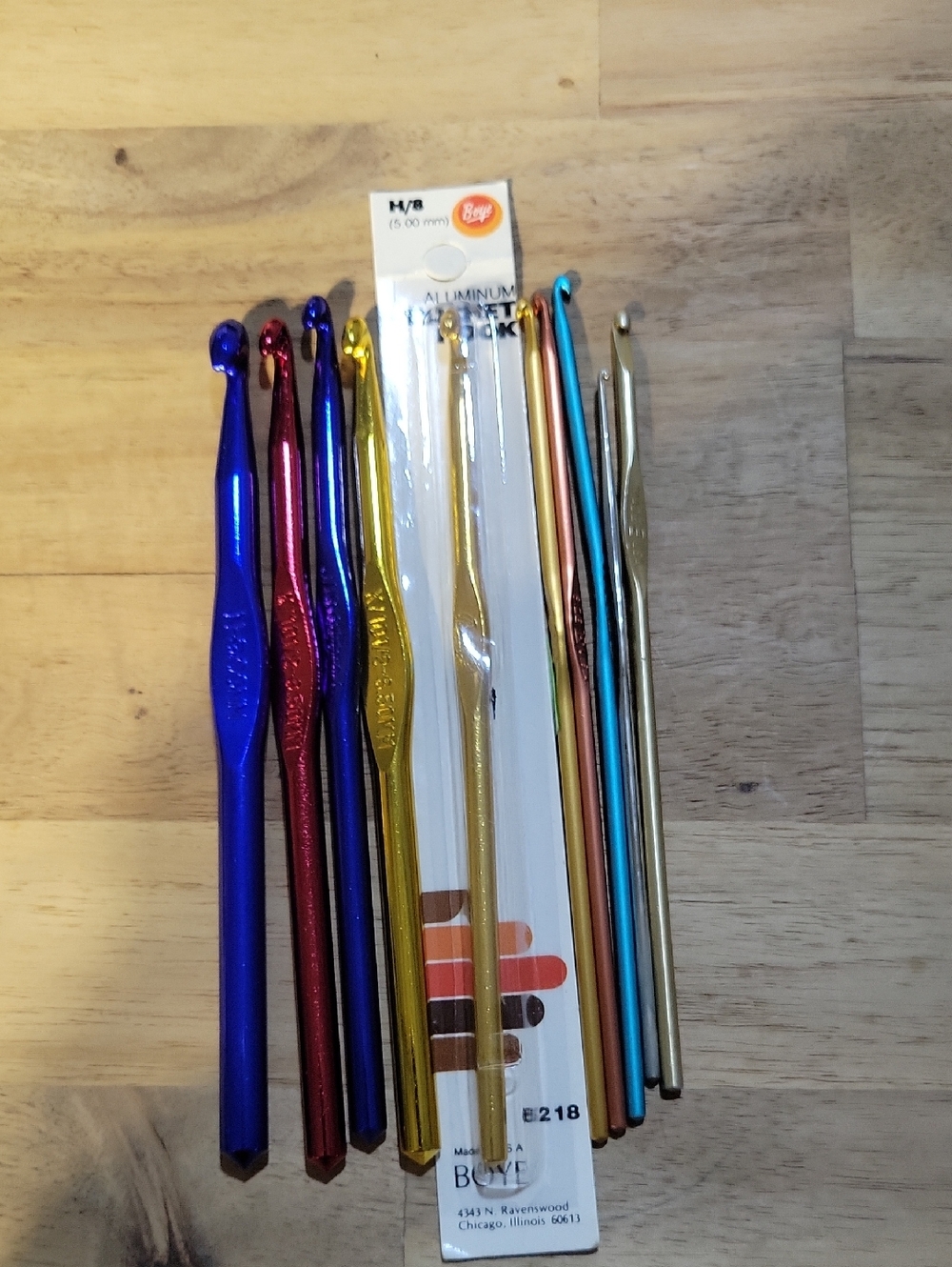10 Assorted Metallic Crochet Hook Set - Blue, Purple, Red, Gold, Teal